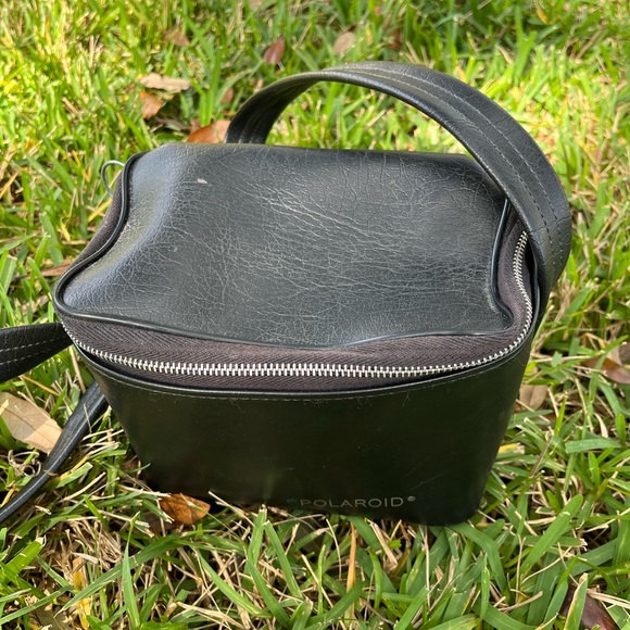 Vintage Polaroid Pronto Instant Camera with Carrying Bag - Picture 7 of 8